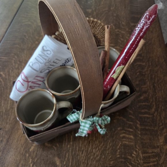 Gift Basket of Apples and Cinnamon Sticks & More! (Just add Real Apples!) - Picture 6 of 15